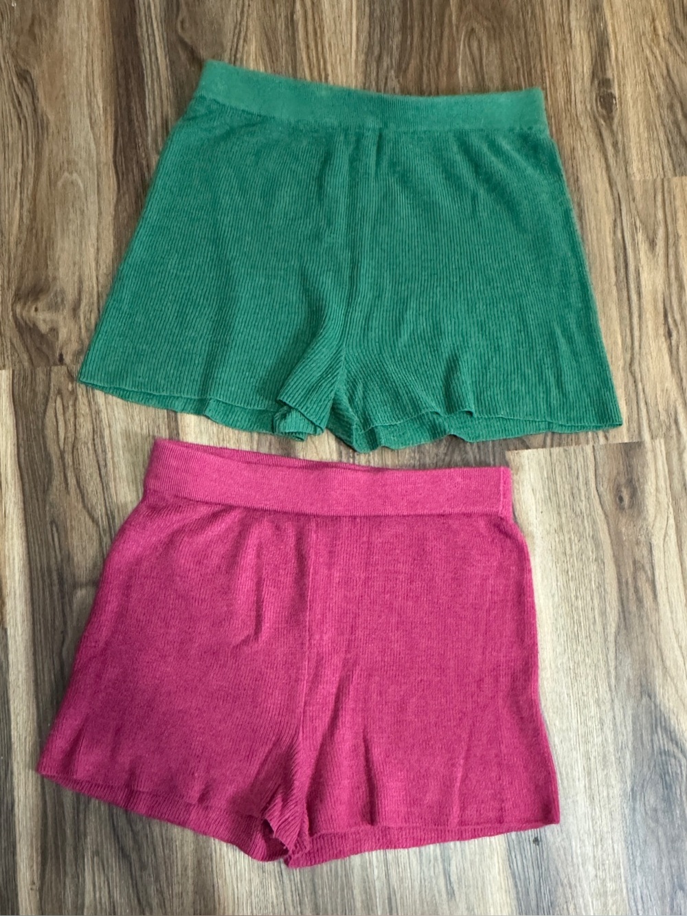 2 Pair of Free People Beach Knit Shorts in Green & Berry High-Rise Boho Sz. L - Picture 4 of 6